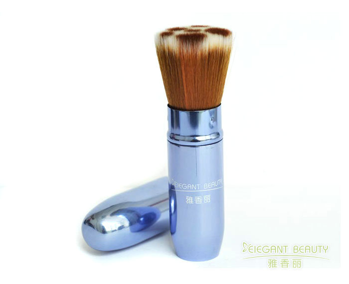 如何判斷一支化妝刷的材質(zhì)是否適合敏感肌膚使用？